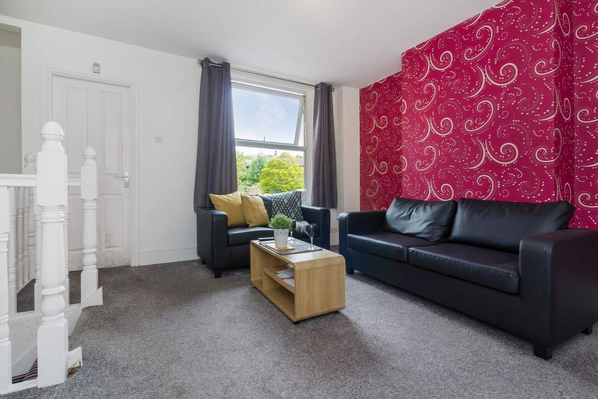 5 bedroom apartment for rent Kirkstall Road, Leeds, LS4 2HQ UniHomes