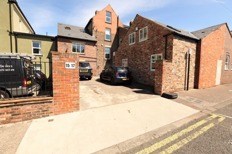 3 bedroom house for rent Heaton Place, Newcastle, NE6 1XF UniHomes