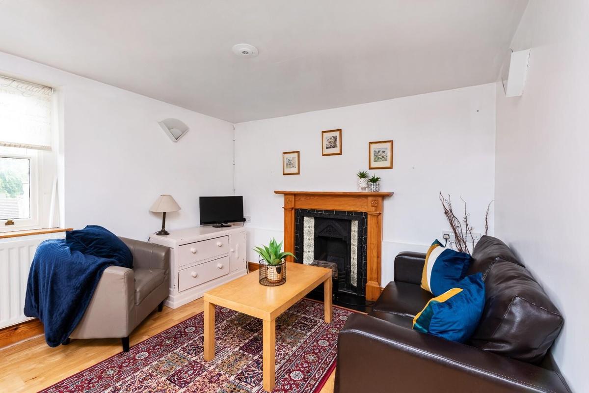 3 bedroom house for rent Lambridge, Bath, BA1 6RX UniHomes