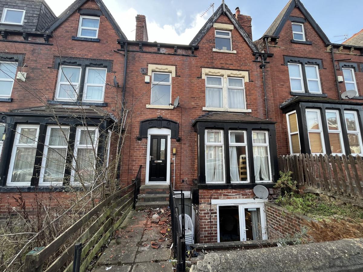 6 bedroom house for rent Estcourt Avenue, Leeds, LS6 3ES