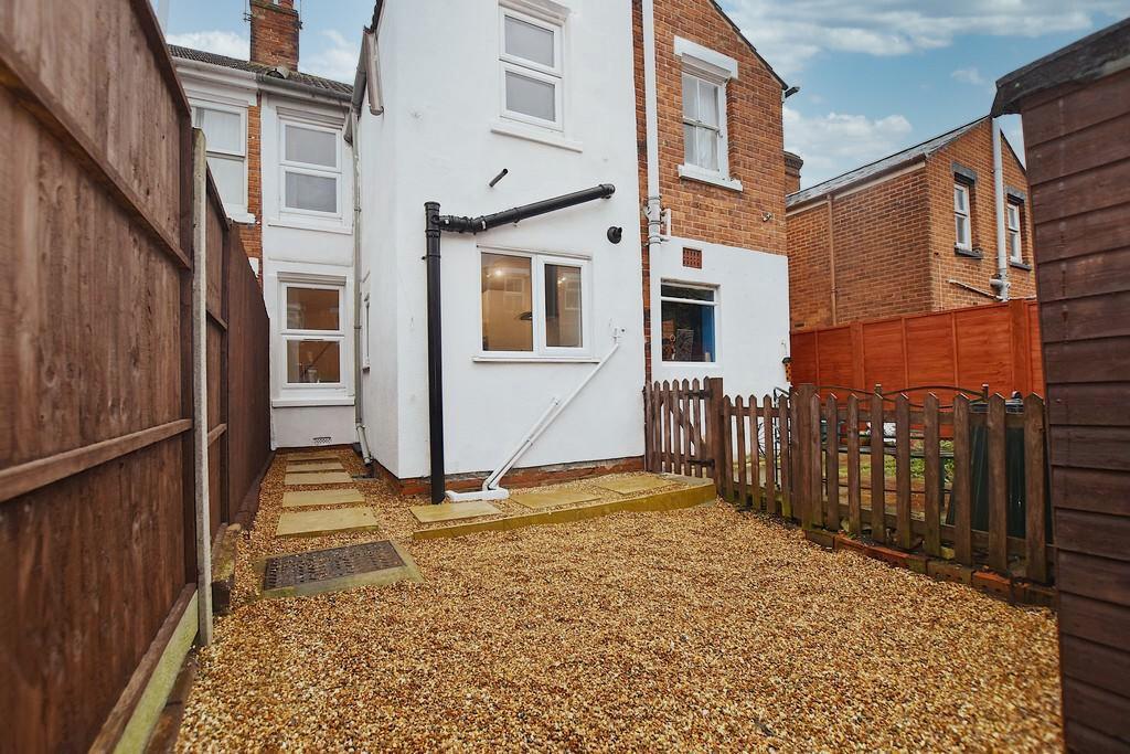 2 bedroom house for rent Victor Road, Colchester, CO1 2LX UniHomes