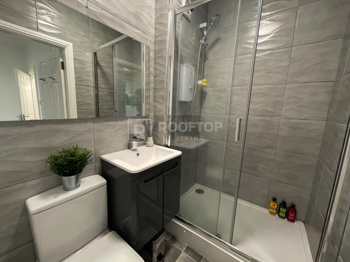 1 bedroom apartment for rent Otley Road, Leeds, LS6 3QG UniHomes