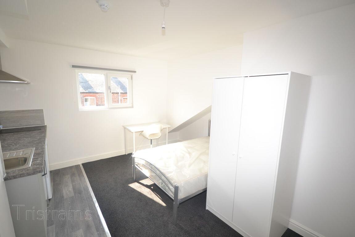 8 bedroom house for rent Alfreton Road, Nottingham, NG7 5LW UniHomes