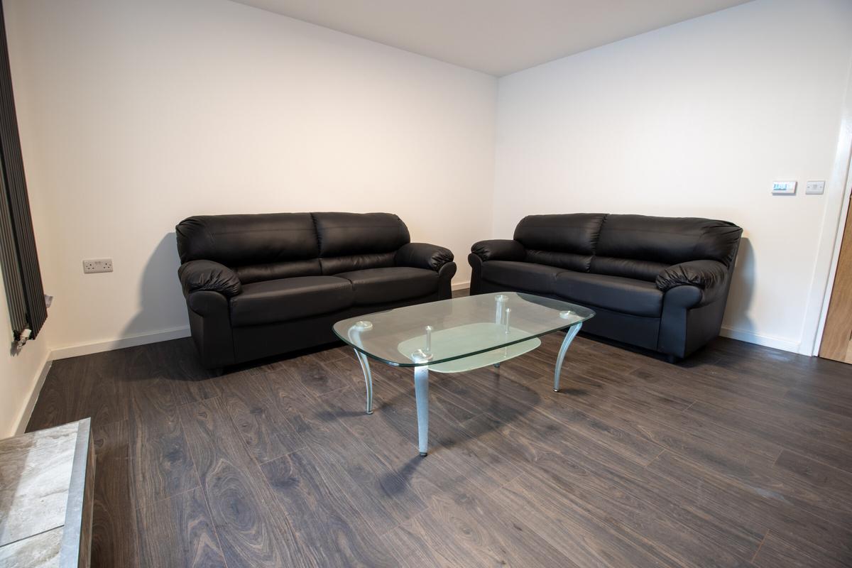 2 bedroom apartment for rent Cliff Road, Leeds, LS6 2ET UniHomes