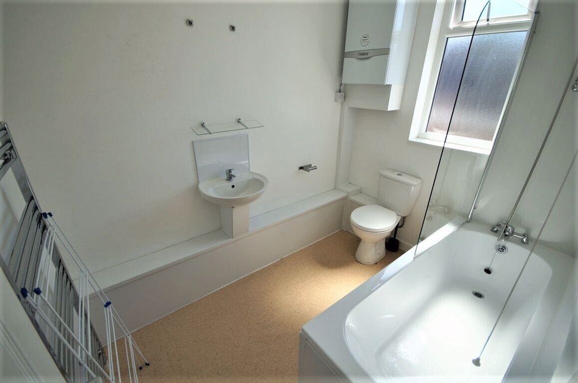4 bedroom apartment for rent Quinton Parade, Coventry, CV3 5HW UniHomes