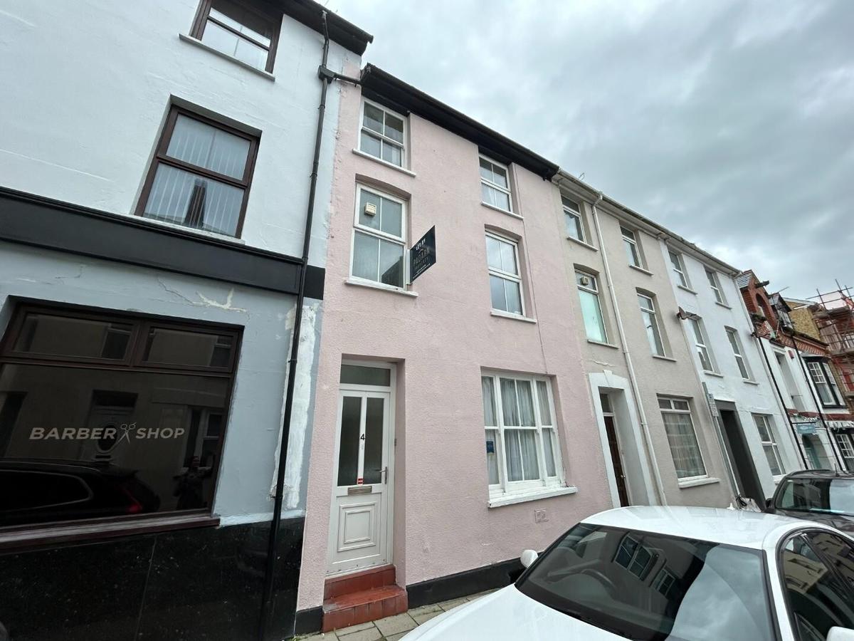 4 bedroom house for rent Cambrian Place, Aberystwyth, SY23 1NT UniHomes