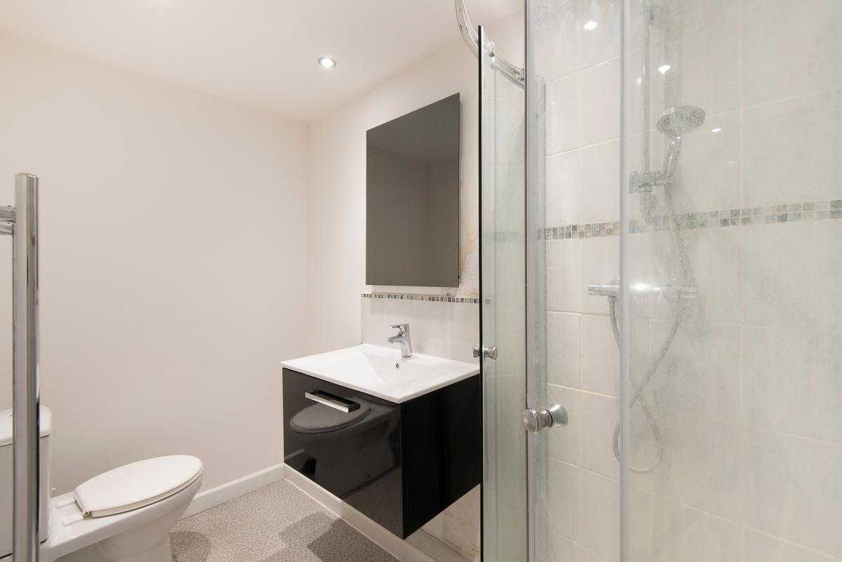 3 bedroom apartment for rent Lower Oldfield Park, Bath, BA2 3HS UniHomes