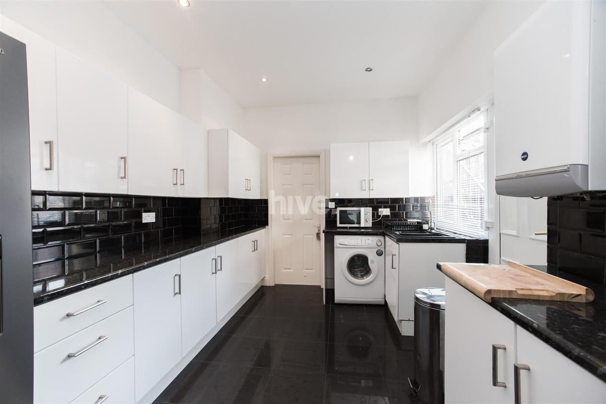 3 bedroom apartment on Glenthorn Road, Jesmond, Newcastle