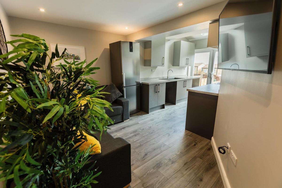 12 bedroom house for rent Bolsover Street, Sheffield, S3 7NA UniHomes