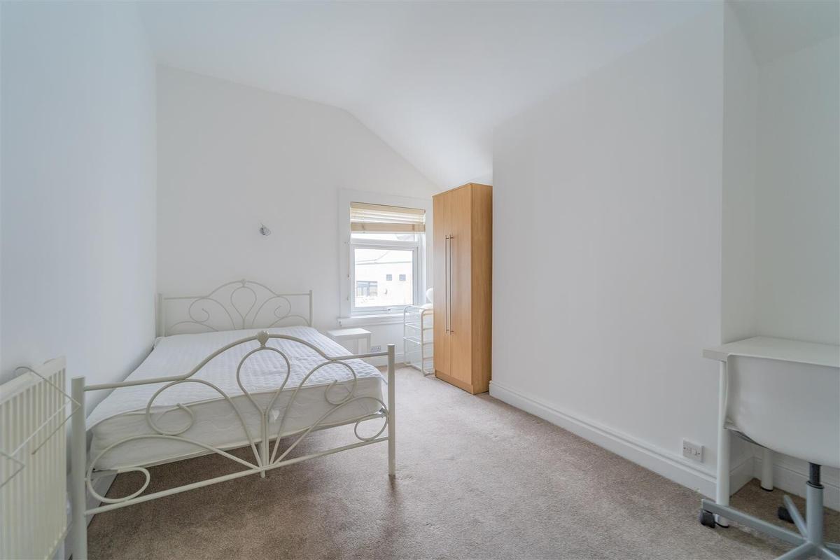 4 bedroom house for rent Oak Tree Lane, Birmingham, B29 6JE UniHomes