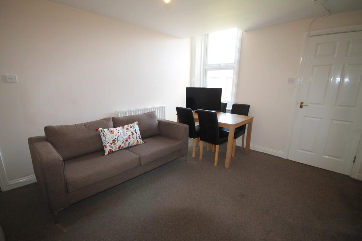 5 bedroom apartment for rent Grantham Road, Newcastle, NE2 1QX UniHomes