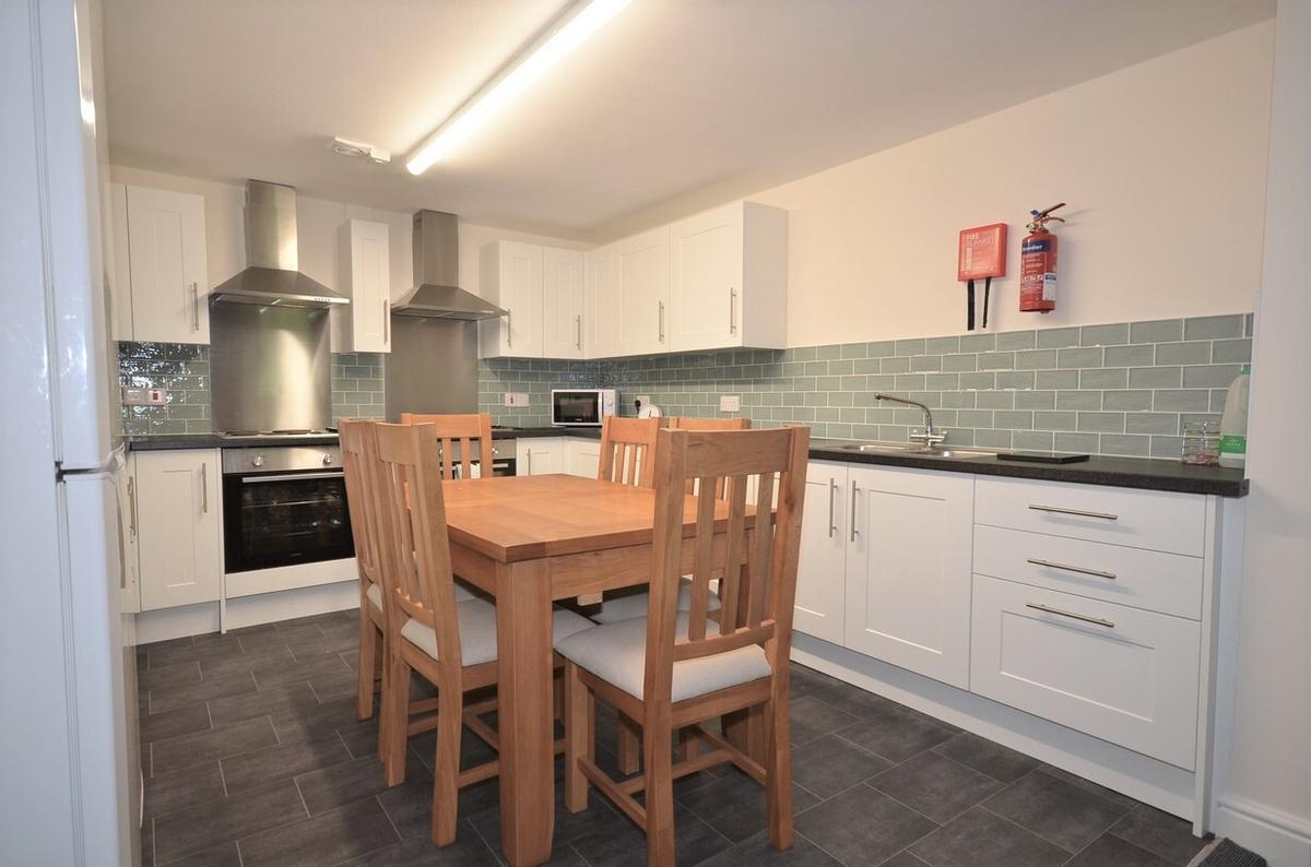 8 bedroom house for rent Parkers Road, Sheffield, S10 1BN UniHomes