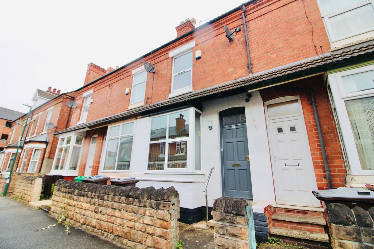 4 bedroom house on Midland Avenue, Lenton, Nottingham