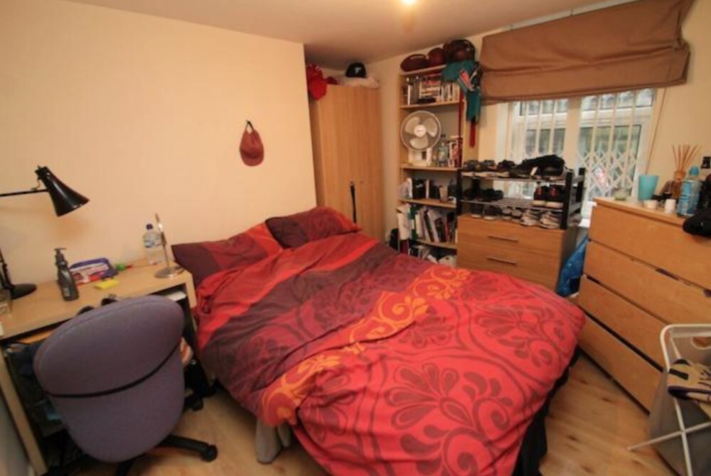 2 bedroom apartment for rent Regent Park Terrace, Hyde Park, Leeds, LS6