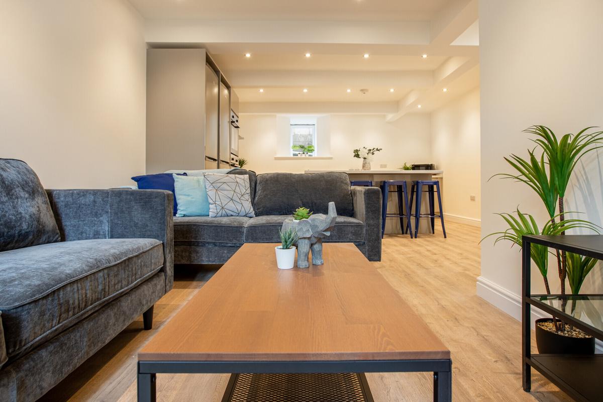 6 bedroom house for rent College Street, Sheffield, S10 2PH UniHomes