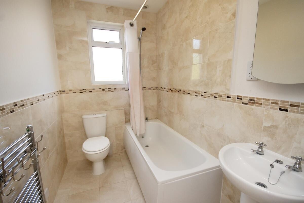 5 bedroom house for rent Henrietta Gardens, Bath, BA2 6NA UniHomes