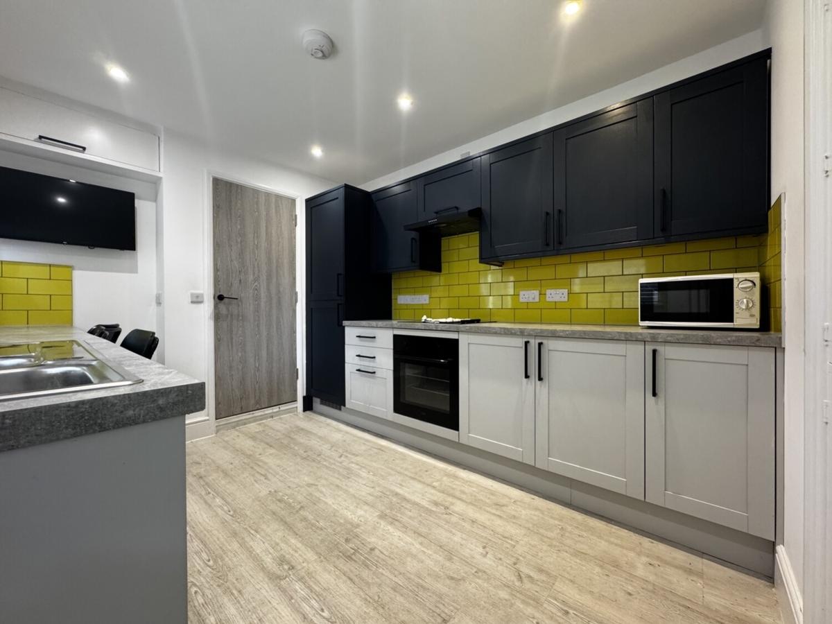 4 bedroom house on Allensbank Crescent, Heath, Cardiff
