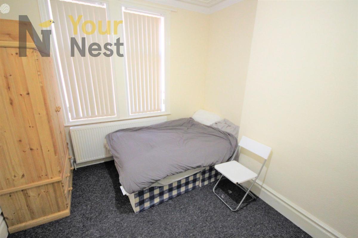 6 bedroom house for rent Headingley Avenue, Leeds, LS6 3ER UniHomes