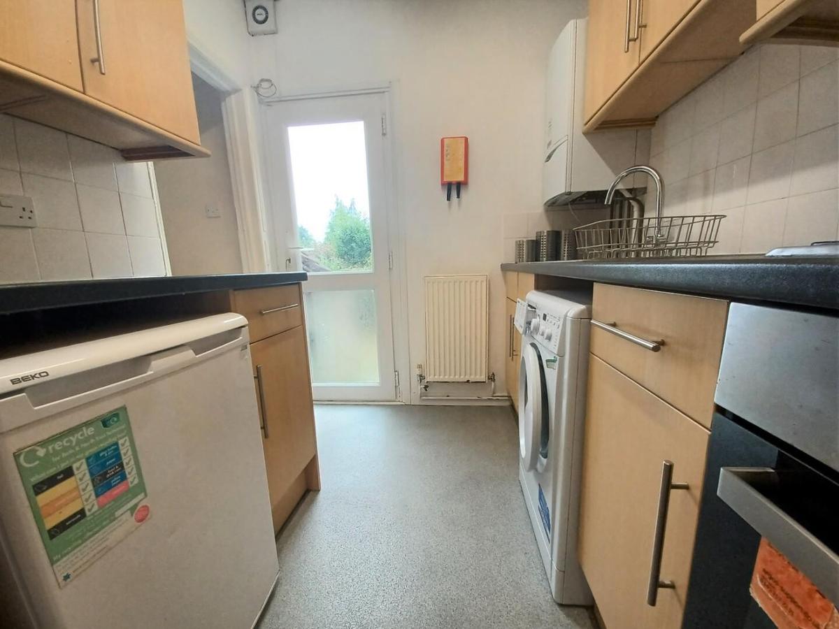 4 bedroom house for rent Kingsway, Bath, BA2 2NH UniHomes