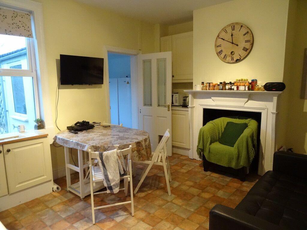 4 bedroom house for rent Avondale Road, Bath, BA1 3EG UniHomes