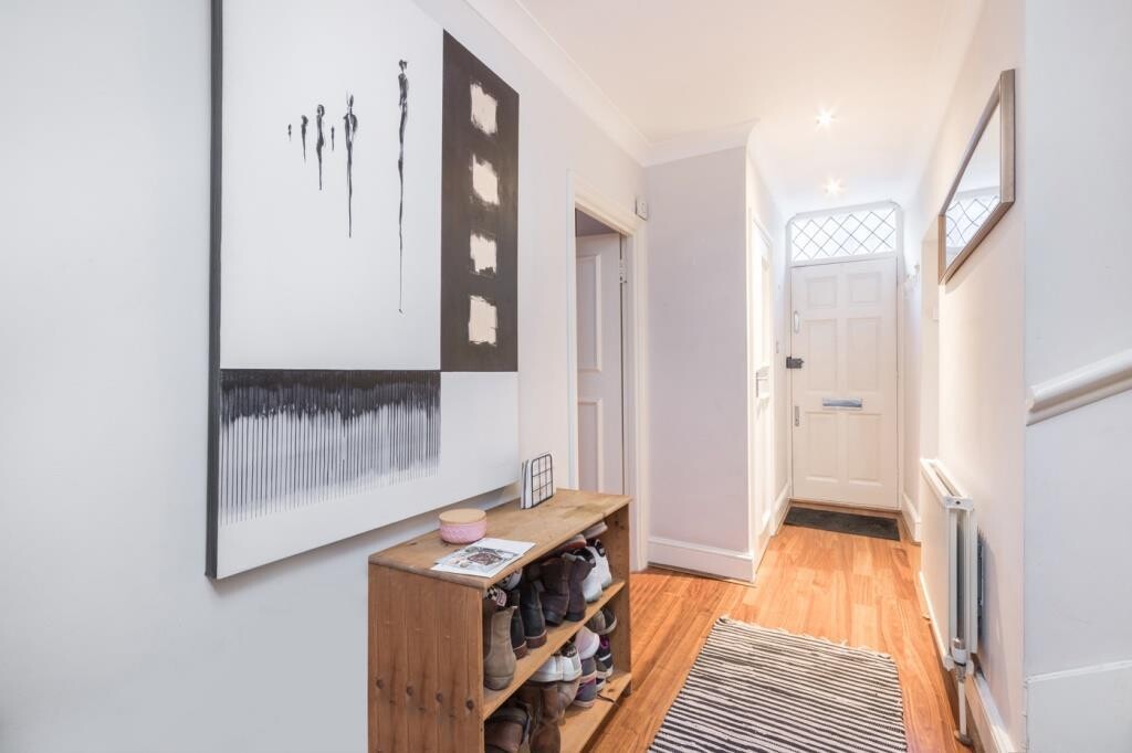 4 bedroom apartment for rent Chatsworth Road, London, NW2 4BG UniHomes