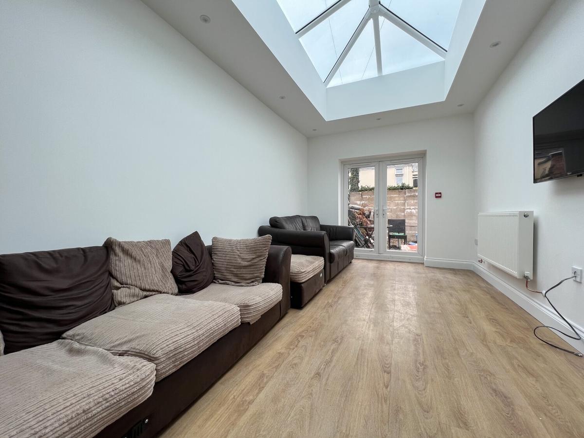 9 bedroom house on Ruthin Gardens, Cathays, Cardiff