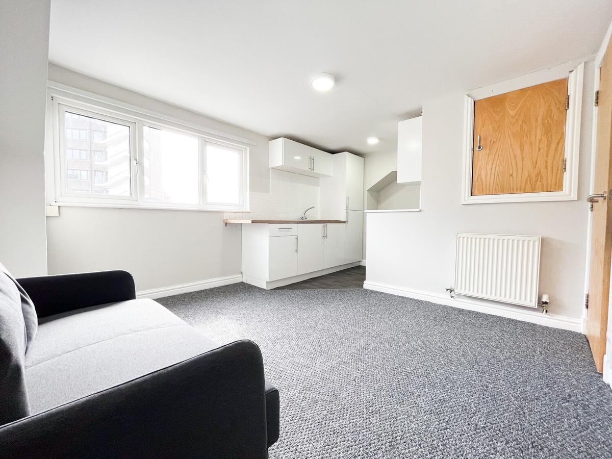 2 bedroom apartment for rent Lower Cathedral Road, Cardiff, CF11 6LU