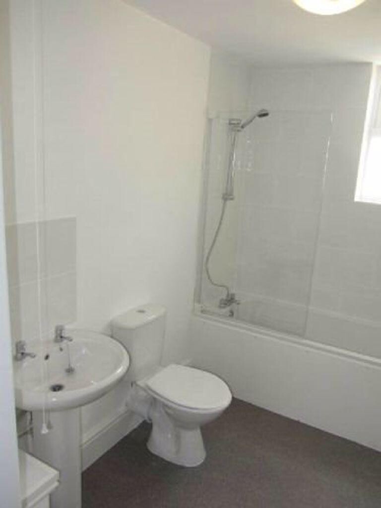 4 bedroom house for rent Rushworth Avenue Nottingham, NG2 7LF UniHomes