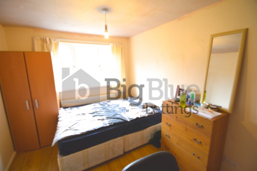 3 bedroom house for rent Consort Terrace, Leeds, LS3 1ET UniHomes