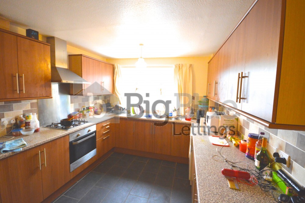 3 bedroom house for rent Consort Terrace, Leeds, LS3 1ET UniHomes