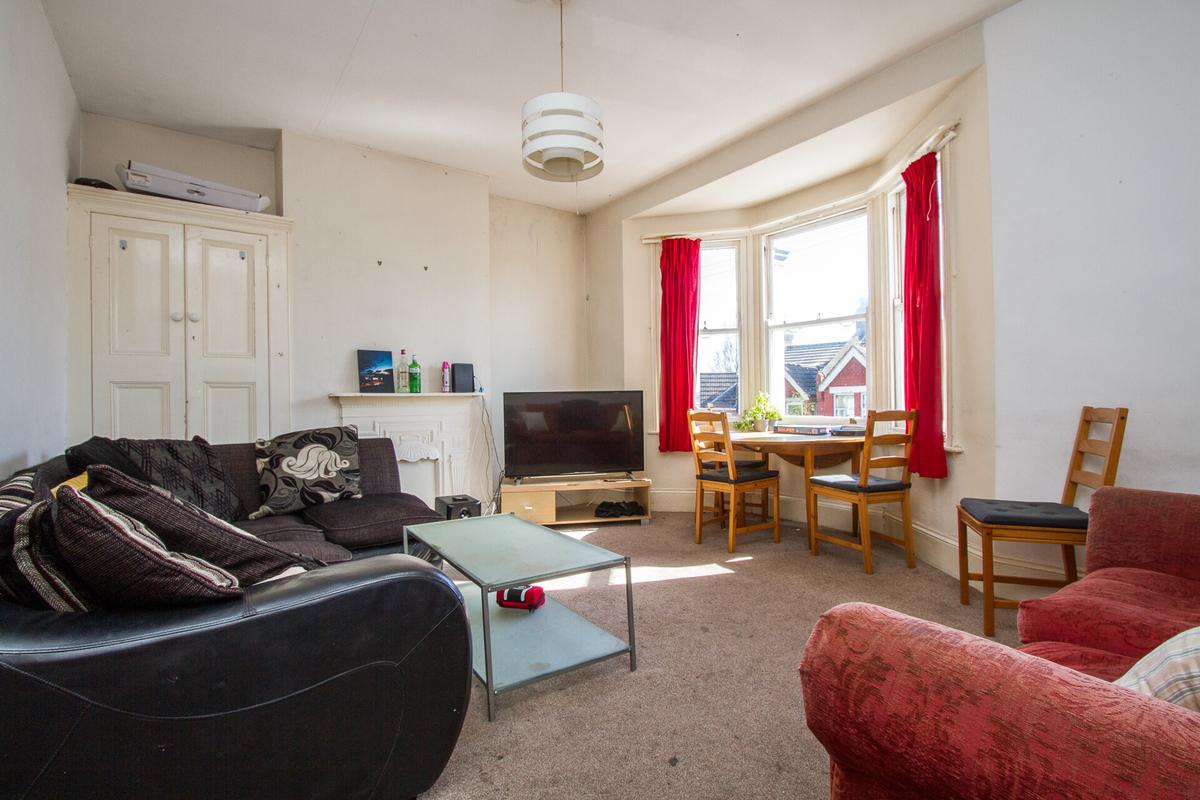 6 bedroom house for rent Hollingbury Terrace, Brighton, BN1 7JE UniHomes