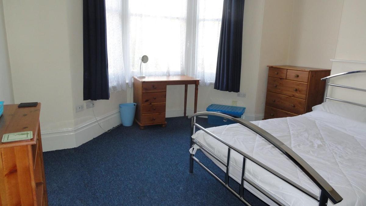 8 bedroom house for rent St. Davids Hill, Exeter, EX4 4DW UniHomes