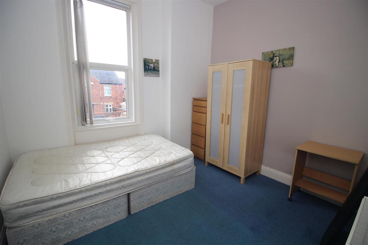 4 bedroom apartment for rent Sackville Road, Newcastle, NE6 5TA UniHomes