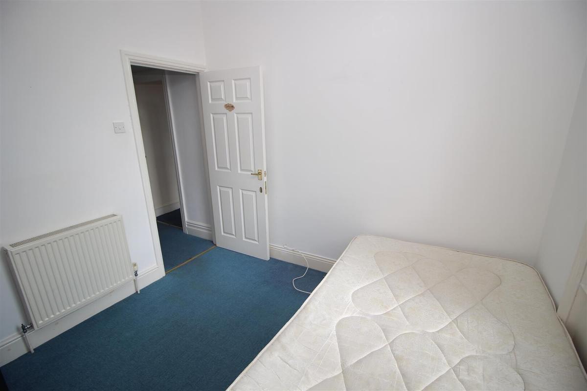 4 bedroom apartment for rent Sackville Road, Newcastle, NE6 5TA UniHomes