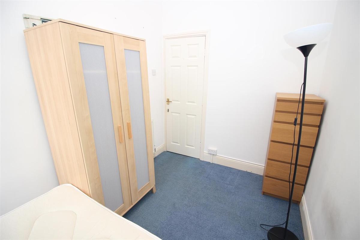4 bedroom apartment for rent Sackville Road, Newcastle, NE6 5TA UniHomes