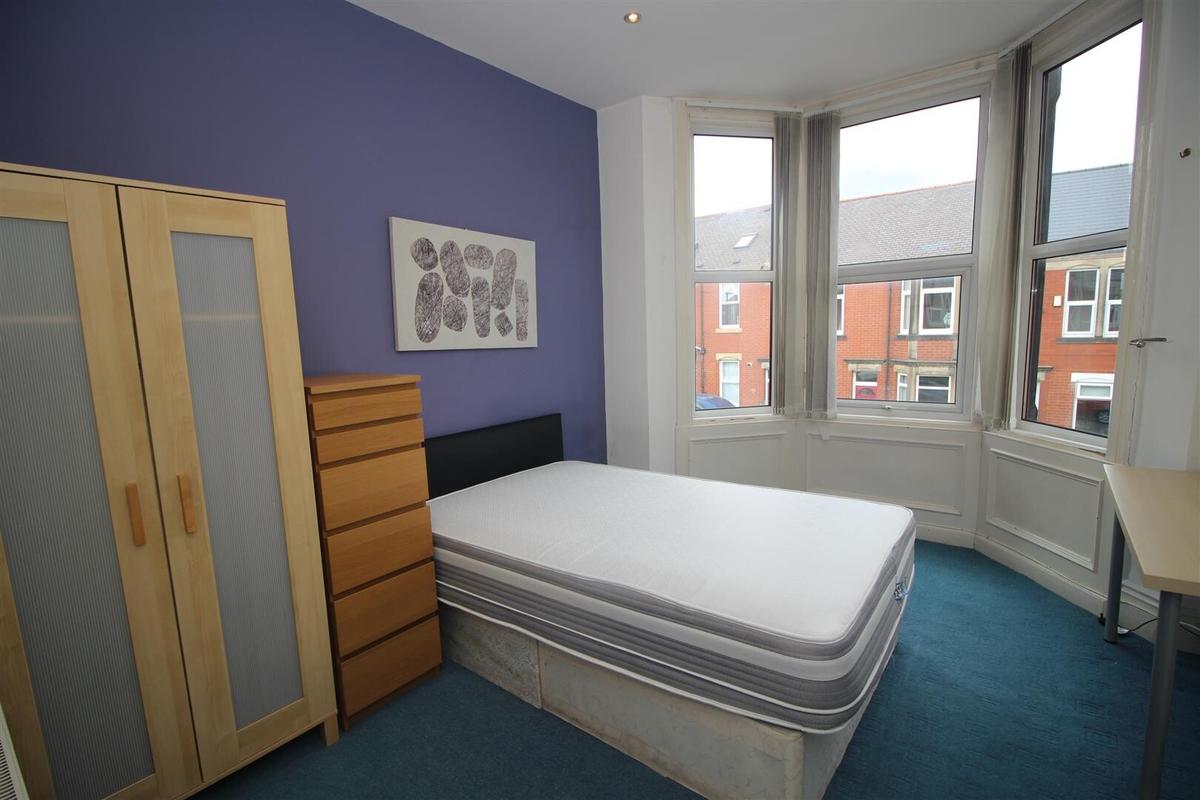 4 bedroom apartment for rent Sackville Road, Newcastle, NE6 5TA UniHomes