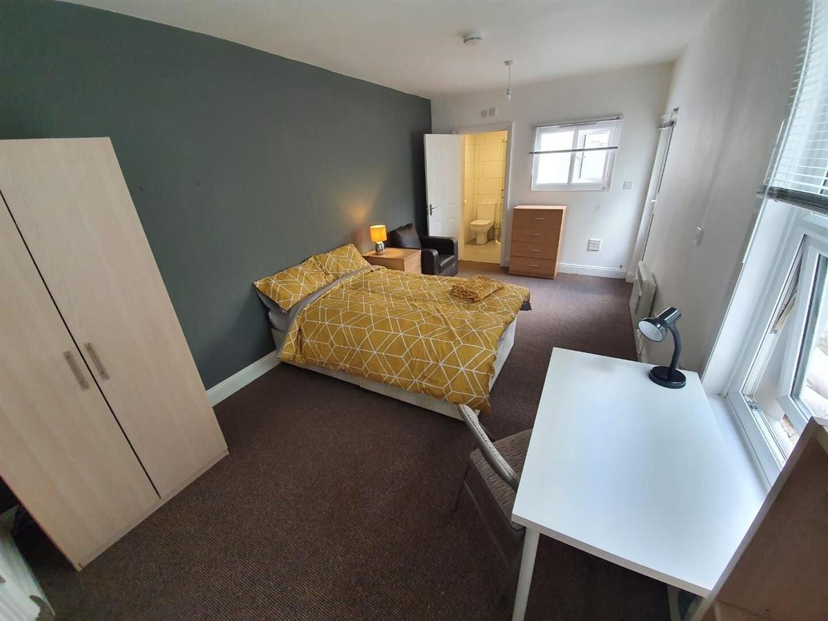 6 bedroom house for rent Elm Grove, Brighton, BN2 3EL UniHomes