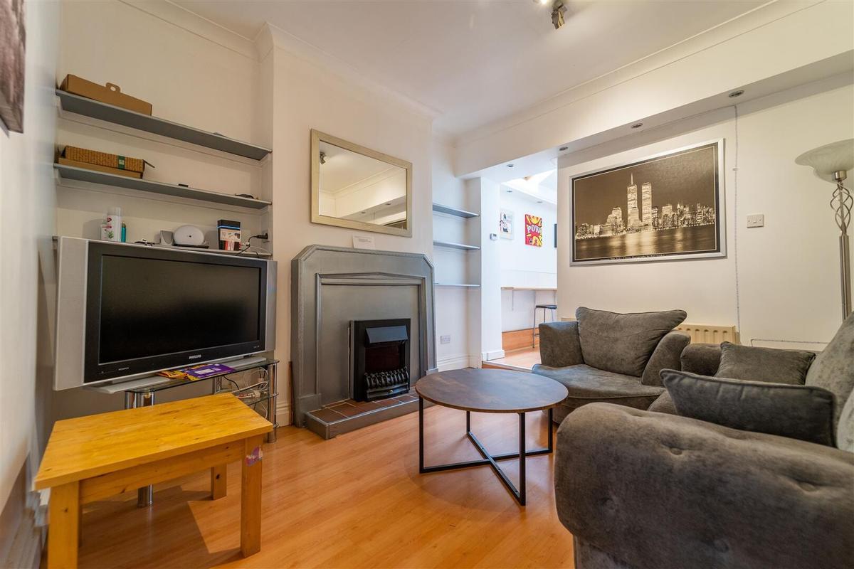 5 bedroom house for rent Harborne Park Road, Birmingham, B17 0PS UniHomes