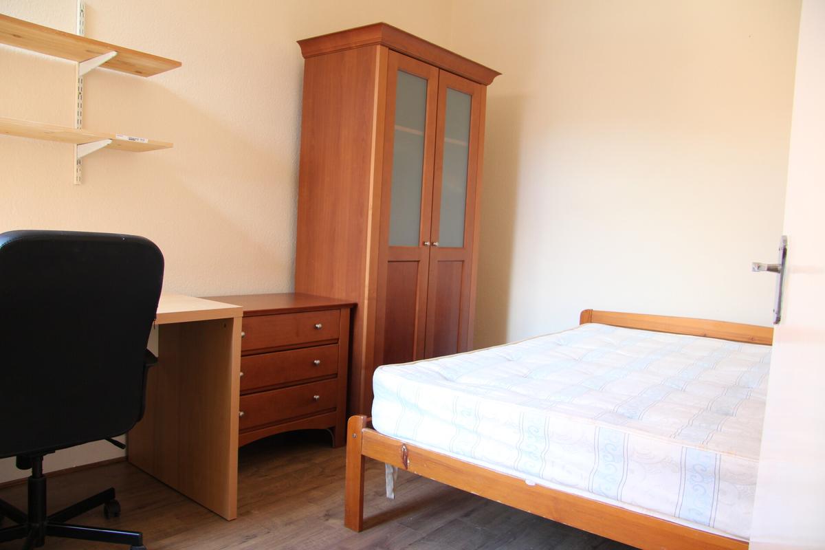 4 bedroom house for rent Earlsdon Avenue North, Coventry, CV5 6GN