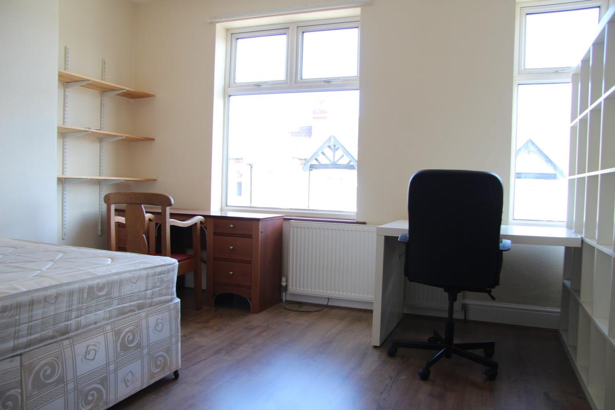 4 bedroom house for rent Earlsdon Avenue North, Coventry, CV5 6GN