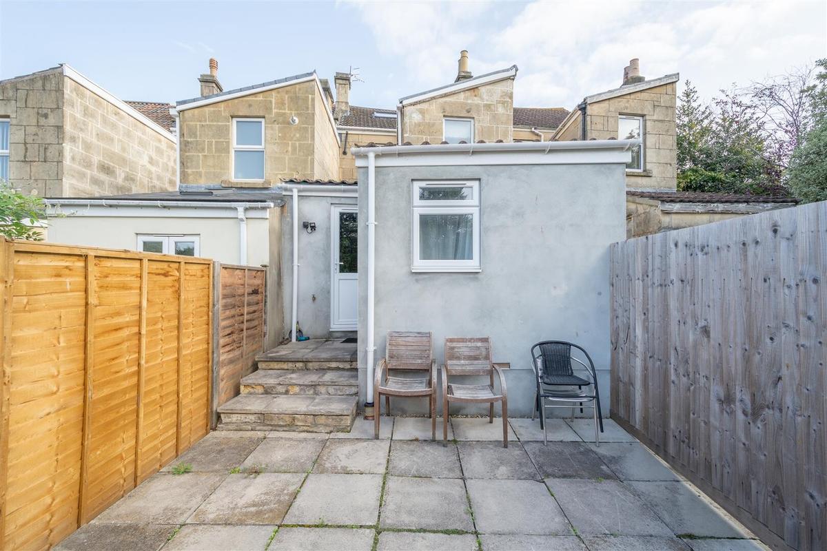 5 bedroom house for rent Stanley Road West, Bath, BA2 3HU UniHomes