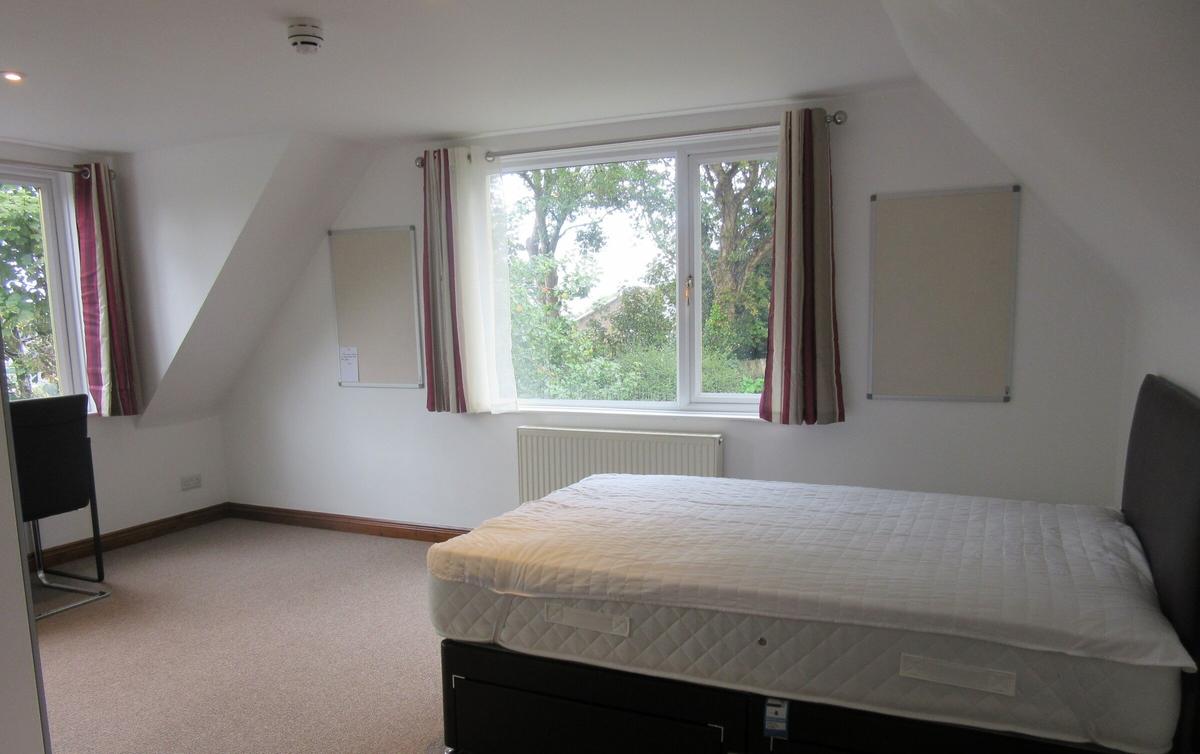 6 bedroom house for rent Highland Park, Falmouth, TR10 8HH UniHomes