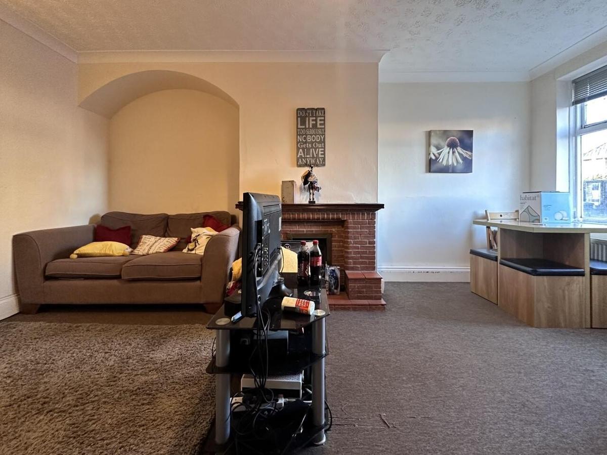 4 bedroom house for rent Jex Road, Norwich, NR5 8XD UniHomes