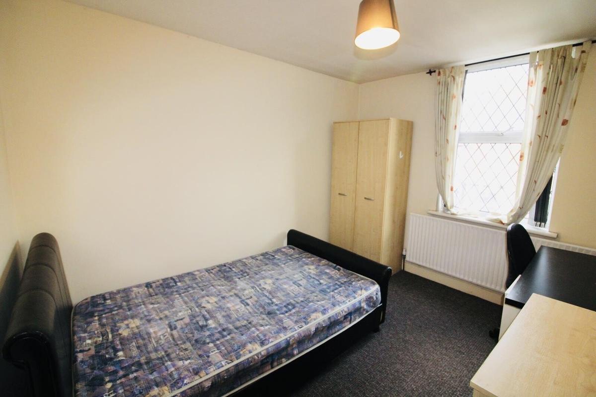 6 bedroom house for rent Balfour Road, Nottingham, NG7 1NY UniHomes