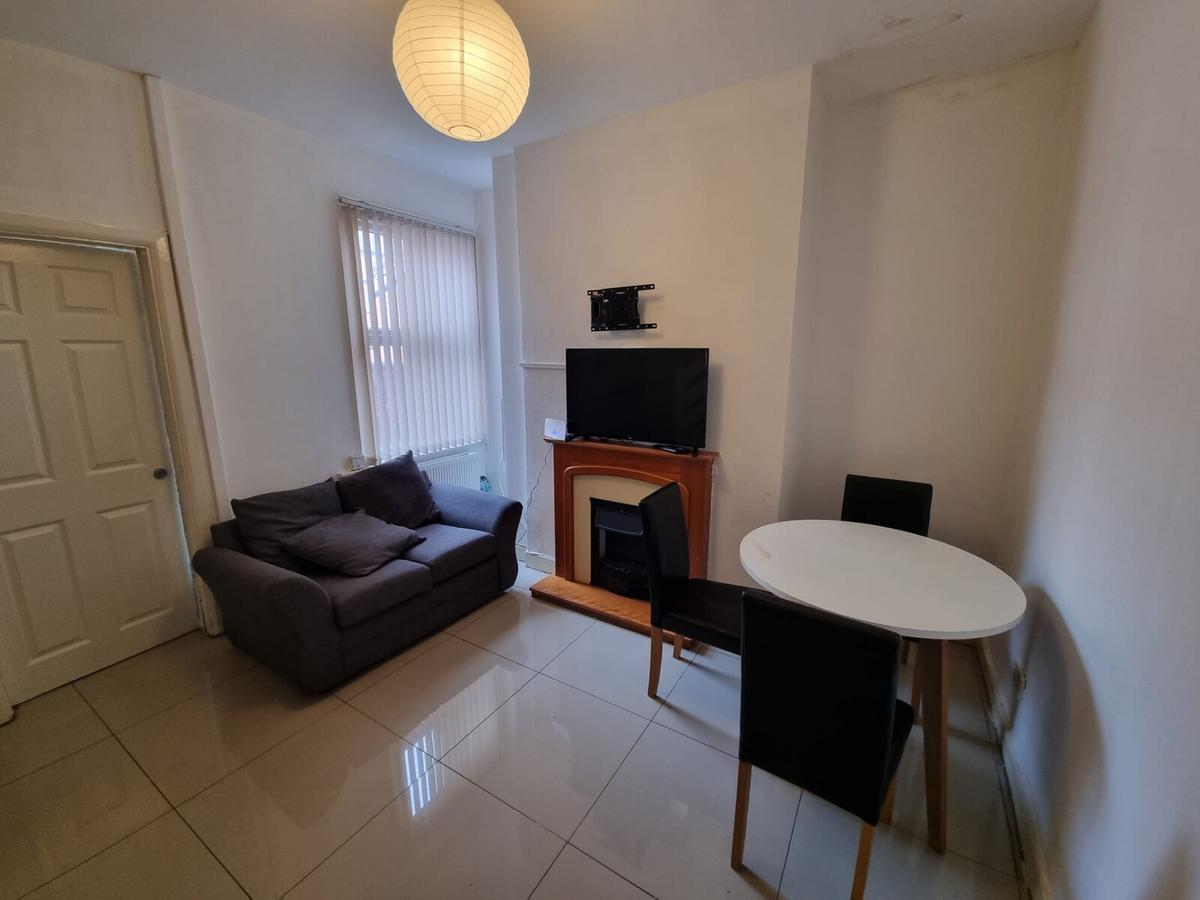 3 bedroom house for rent Manchester, Manchester, M14 7WF | UniHomes