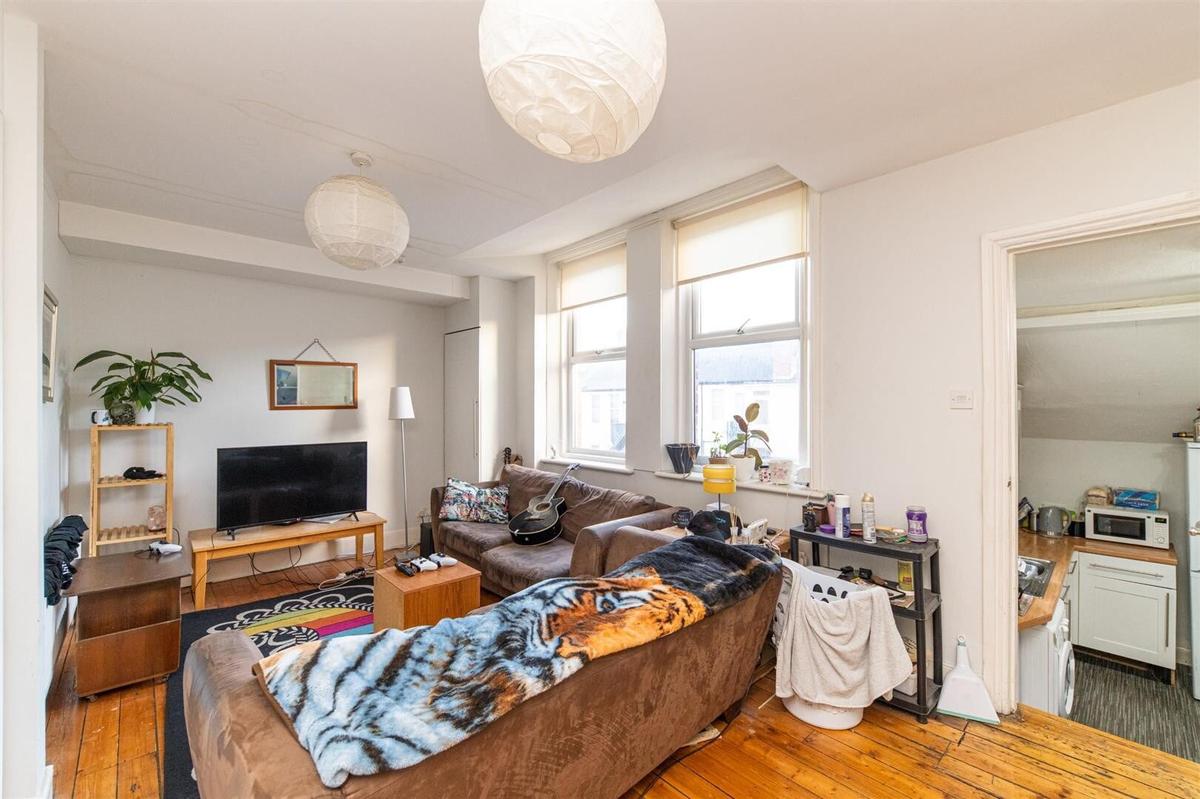 5 bedroom apartment for rent Sixth Avenue, Newcastle, NE6 5YN UniHomes