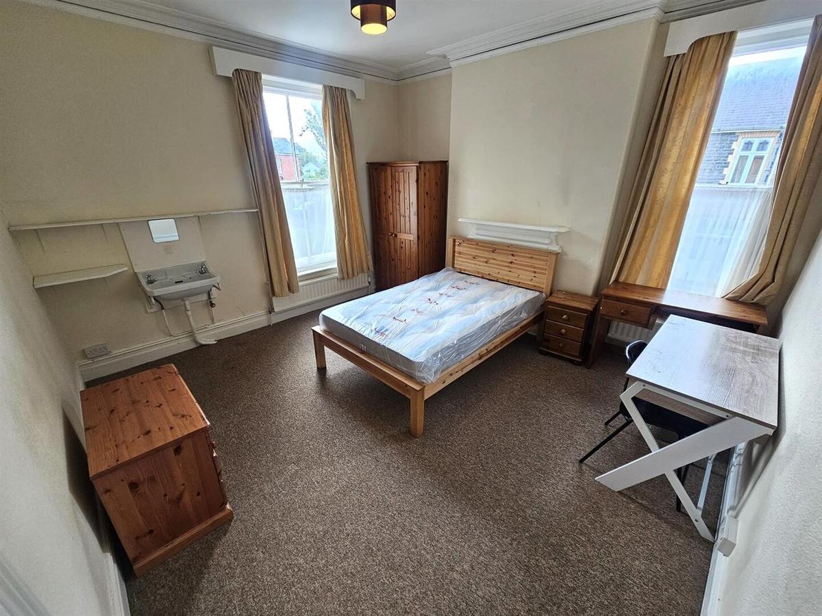 8 bedroom house for rent Caradoc Road, Aberystwyth, SY23 2JY UniHomes