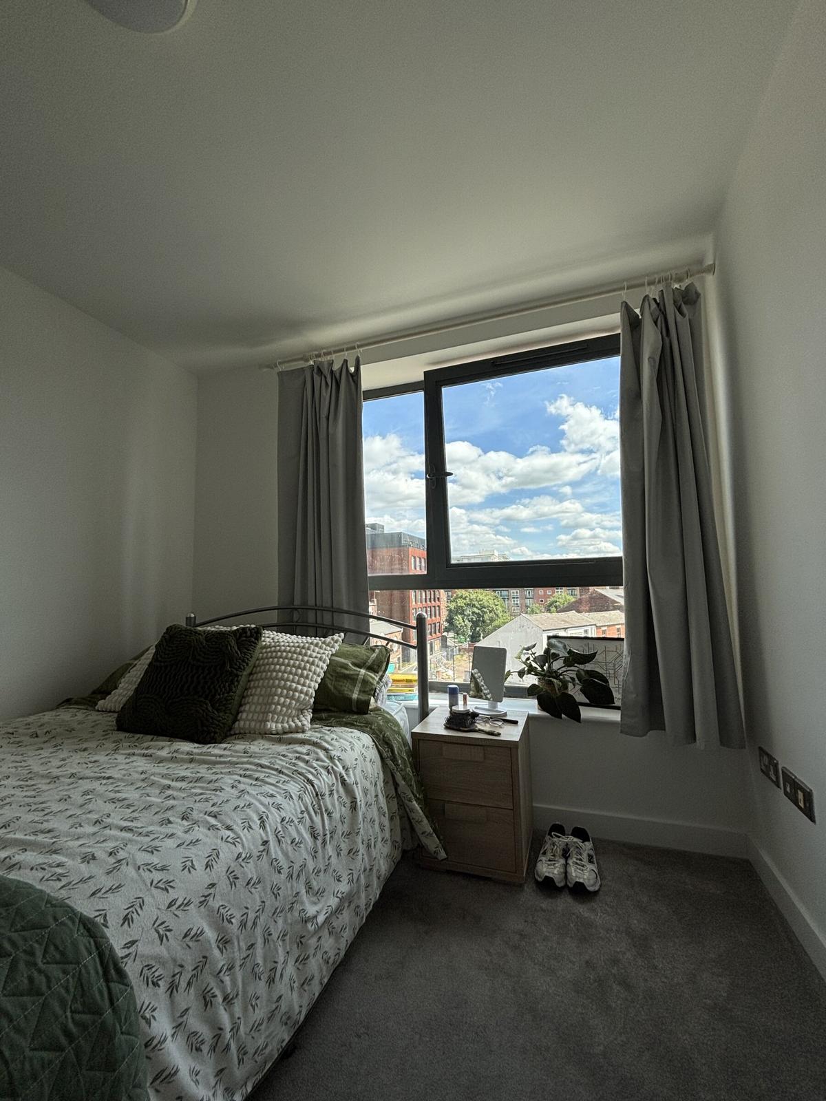 2 bedroom apartment on Fitzwilliam Street, City Centre, Sheffield