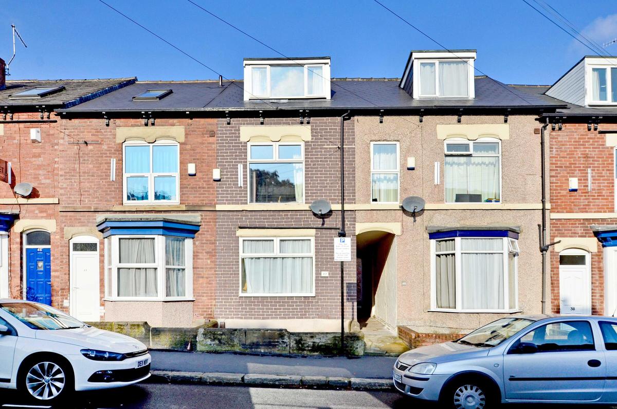 4 bedroom house on Stalker Lees Road, Ecclesall, Sheffield