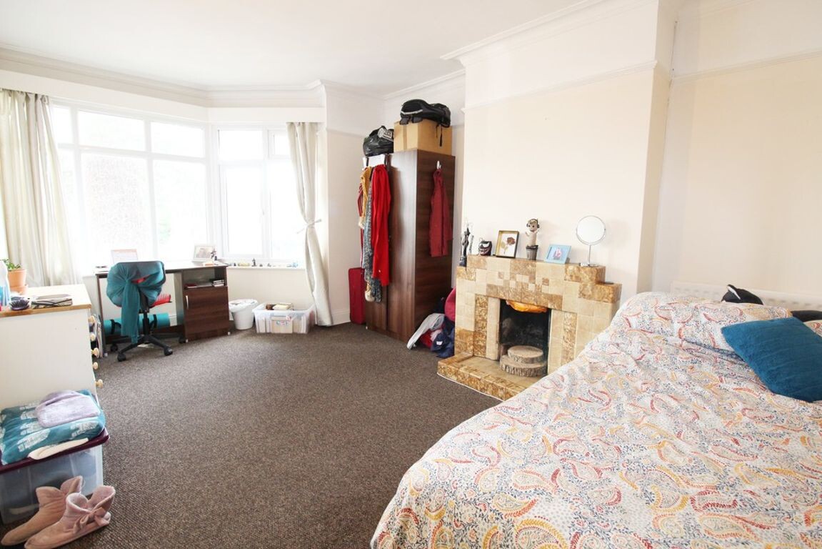 3 bedroom apartment for rent Bassett Crescent West, Southampton, SO16
